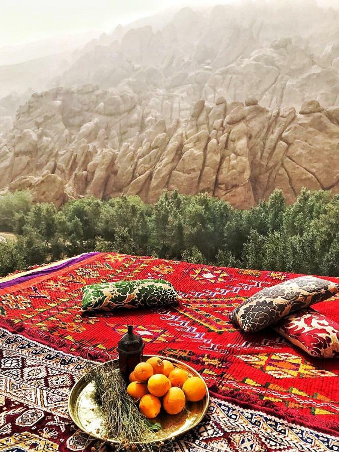 Monkey Fingers House By Fatima Mellal Otel Tinghir Dış mekan fotoğraf