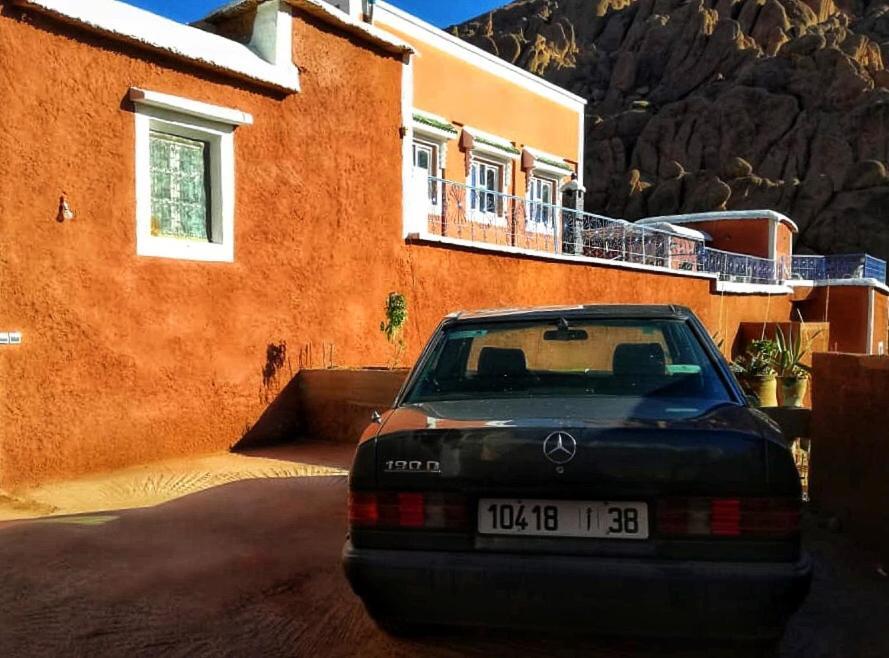 Monkey Fingers House By Fatima Mellal Otel Tinghir Dış mekan fotoğraf
